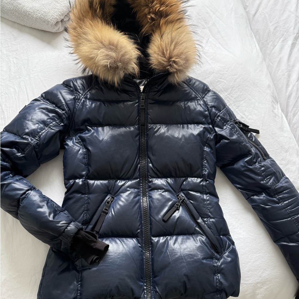 Women's Black Puffer Jacket with Fur Trim